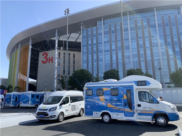 第十屆上海房車(chē)展聯(lián)合上海改裝車(chē)展在國(guó)家會(huì)展中心開(kāi)幕(m.hnhuay.cn)