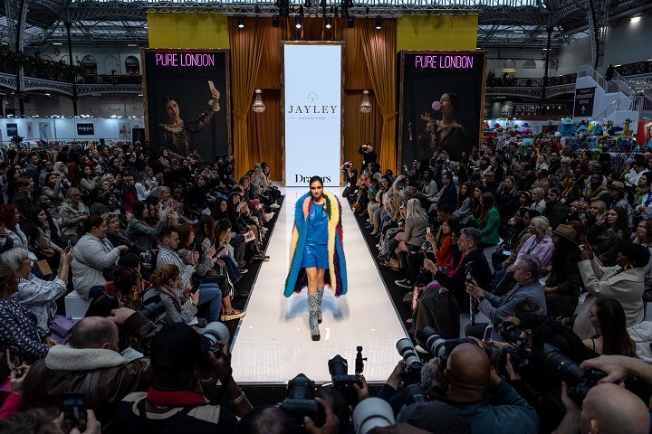 英國倫敦國際服裝及面料展覽會Pure London春夏(m.hnhuay.cn)