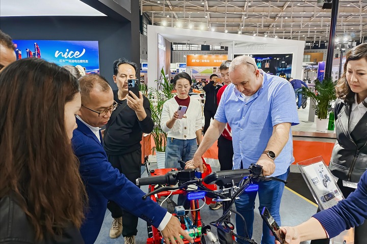 江蘇國際新能源電動車及零部件交易會CEB Nanjing(m.hnhuay.cn)